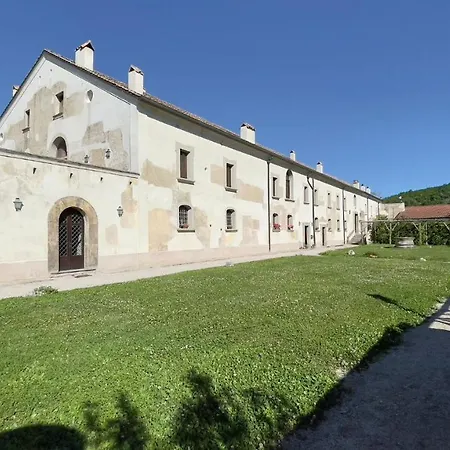 Relais Giusso فندق 3*