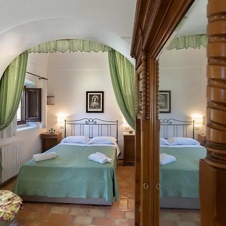 מלון Relais Giusso 3*