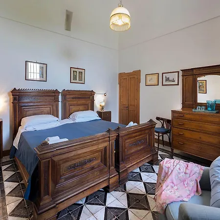 Relais Giusso 3* ヴィーコ・エクエンセ