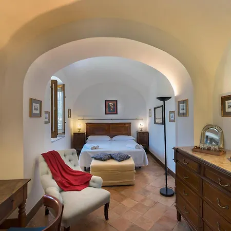 Relais Giusso Hotell 3*