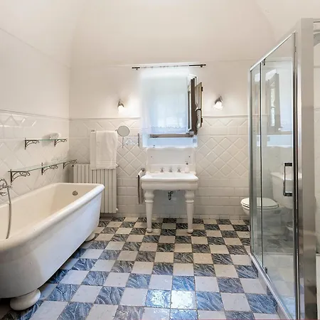 Relais Giusso Hotell 3*