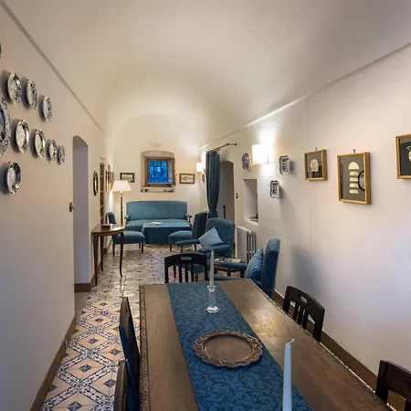 Hotel Relais Giusso 3*